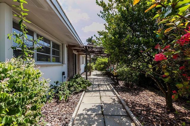 2108 NE 44th Street, Fort Lauderdale, FL 33308