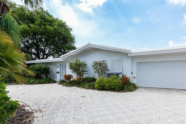 2108 NE 44th Street, Fort Lauderdale, FL 33308
