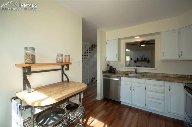 464 W Rockrimmon Boulevard H, Colorado Springs, CO 80919