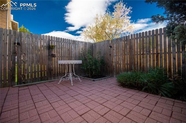 464 W Rockrimmon Boulevard H, Colorado Springs, CO 80919