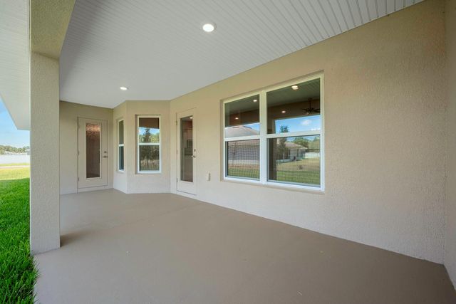 781 NE Lanfair Street, Port St. Lucie, FL 34983