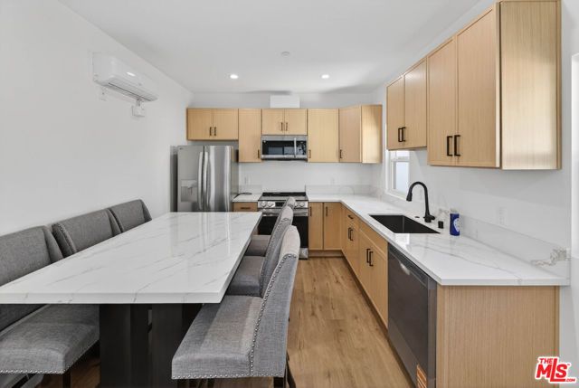 678 E 45th Street, Los Angeles, CA 90011