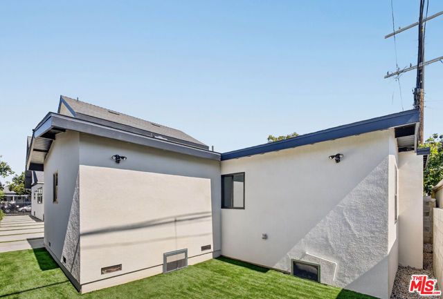 678 E 45th Street, Los Angeles, CA 90011