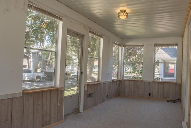 1023 W COMMERCIAL STREET, Appleton, WI 54914