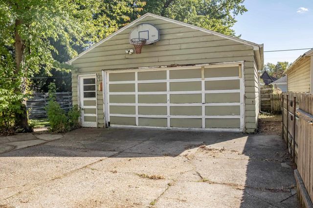 1023 W COMMERCIAL STREET, Appleton, WI 54914