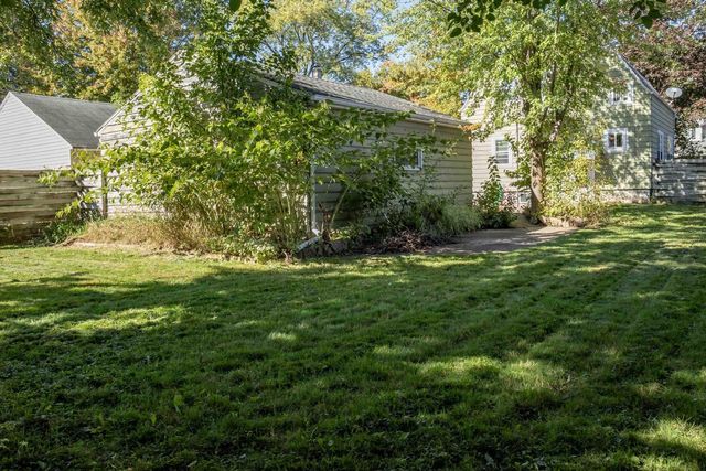 1023 W COMMERCIAL STREET, Appleton, WI 54914