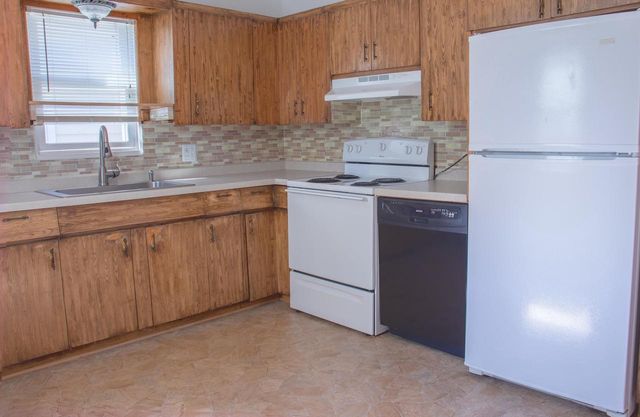 1023 W COMMERCIAL STREET, Appleton, WI 54914