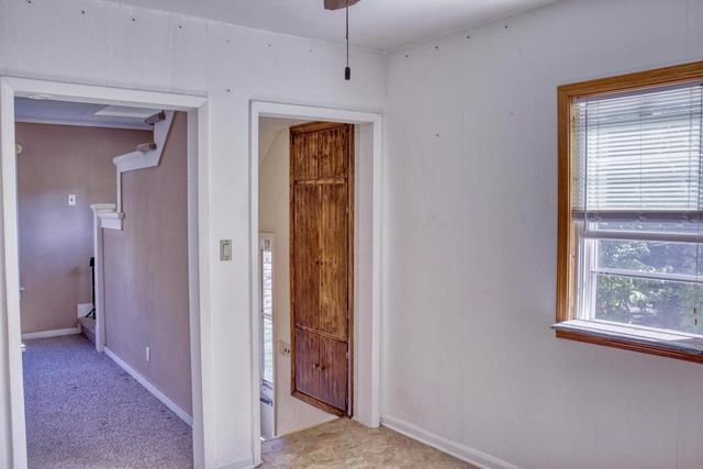 1023 W COMMERCIAL STREET, Appleton, WI 54914