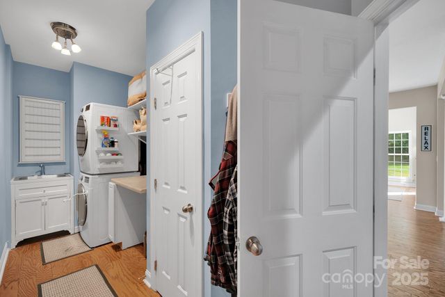 175 Corona Circle, Mooresville, NC 28117