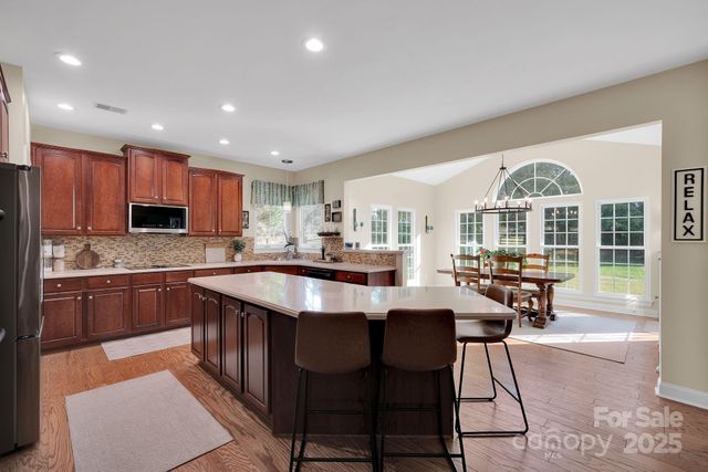 175 Corona Circle, Mooresville, NC 28117