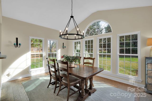 175 Corona Circle, Mooresville, NC 28117