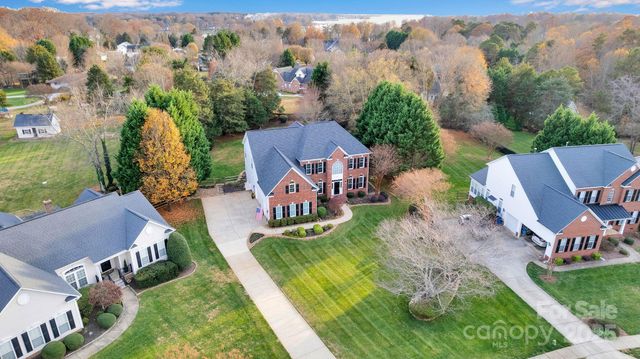 175 Corona Circle, Mooresville, NC 28117