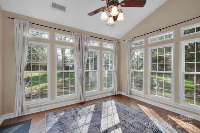 175 Corona Circle, Mooresville, NC 28117