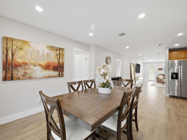 1320 RIVERSIDE Circle 1322, Wellington, FL 33414