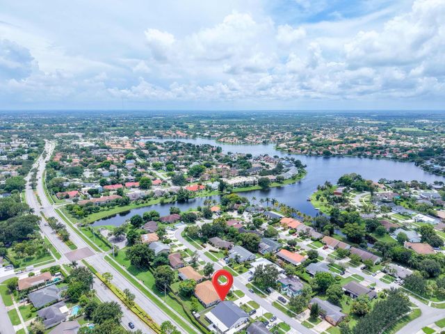 1320 RIVERSIDE Circle 1322, Wellington, FL 33414