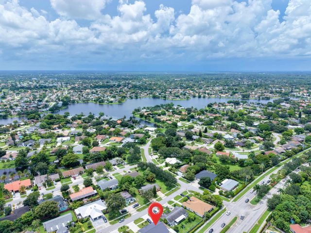 1320 RIVERSIDE Circle 1322, Wellington, FL 33414