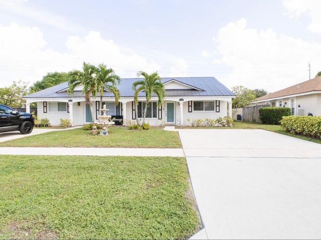 1320 RIVERSIDE Circle 1322, Wellington, FL 33414
