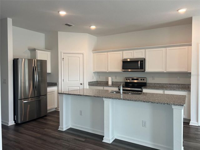 2307 HARRIS HAWK AVENUE, Ruskin, FL 33570