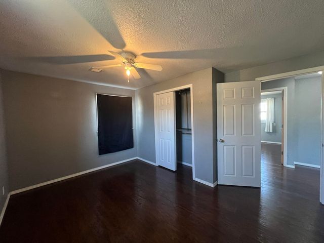 103 E Valley Street, Willow Springs, MO 65793