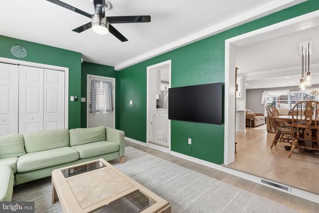 2325 WILLOW BROOK DR, Huntingdon Valley, PA 19006