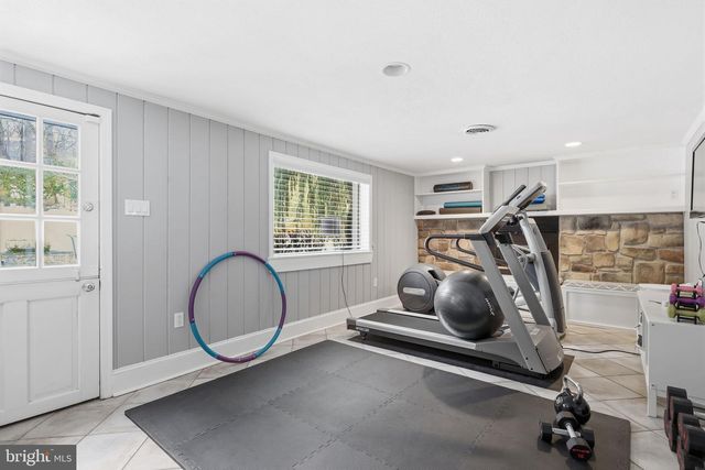 2325 WILLOW BROOK DR, Huntingdon Valley, PA 19006