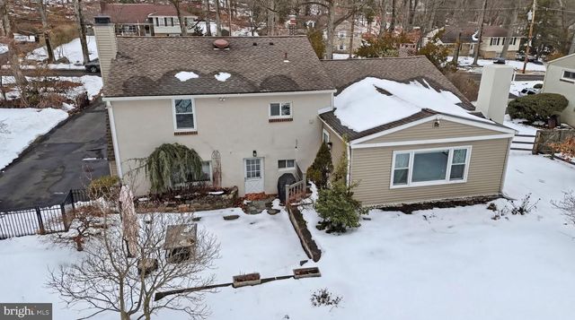 2325 WILLOW BROOK DR, Huntingdon Valley, PA 19006