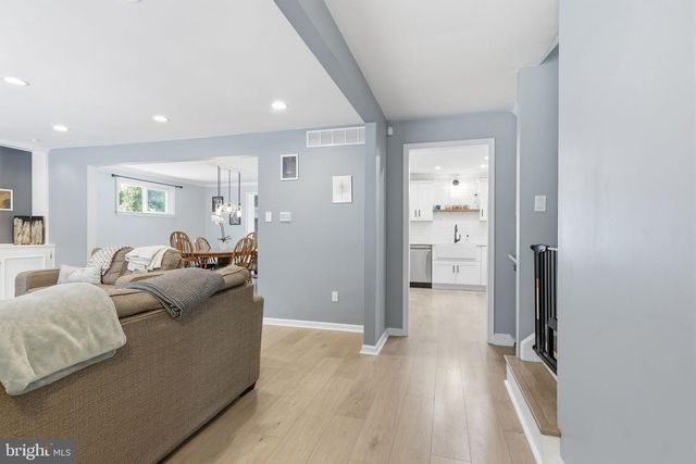 2325 WILLOW BROOK DR, Huntingdon Valley, PA 19006