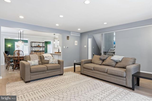 2325 WILLOW BROOK DR, Huntingdon Valley, PA 19006