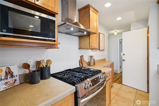 3909 13th Avenue S, Seattle, WA 98108