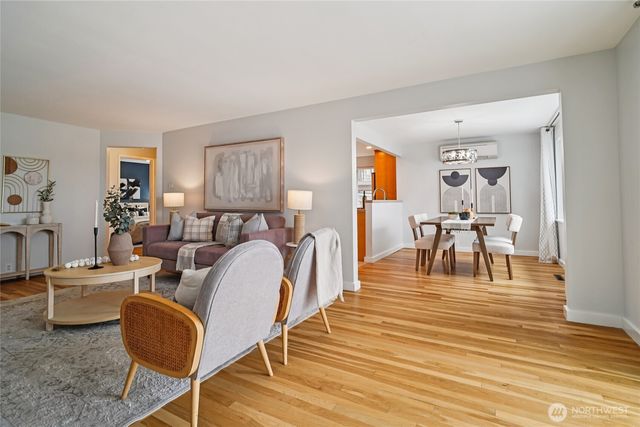 3909 13th Avenue S, Seattle, WA 98108