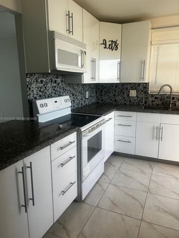 16400 NE 17th Ave 603, North Miami Beach, FL 33162