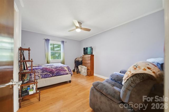 1924 Braswell Place, Lenoir, NC 28645