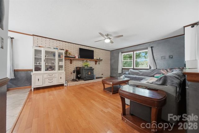 1924 Braswell Place, Lenoir, NC 28645