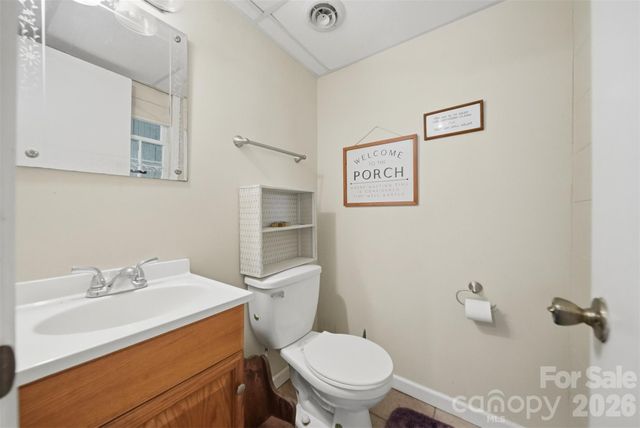 1924 Braswell Place, Lenoir, NC 28645