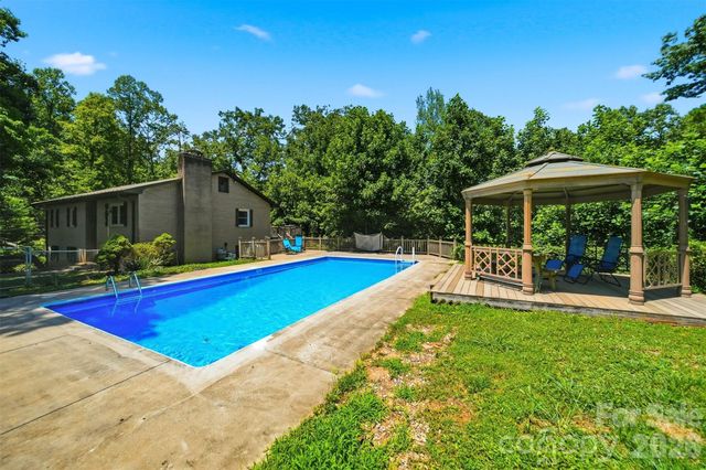 1924 Braswell Place, Lenoir, NC 28645