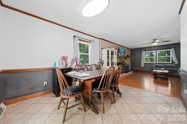 1924 Braswell Place, Lenoir, NC 28645
