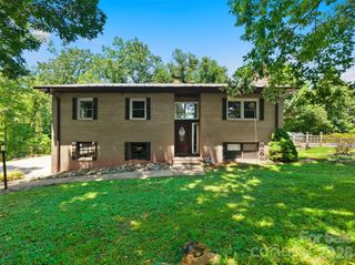 1924 Braswell Place, Lenoir, NC 28645