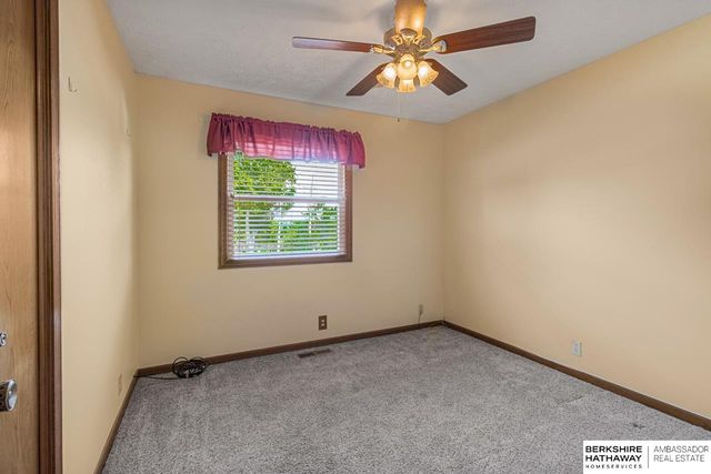 15605 Valley Street, Omaha, NE 68130