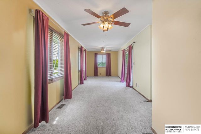 15605 Valley Street, Omaha, NE 68130