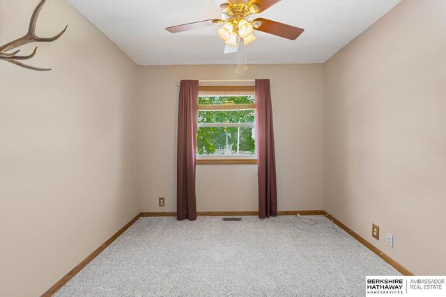 15605 Valley Street, Omaha, NE 68130