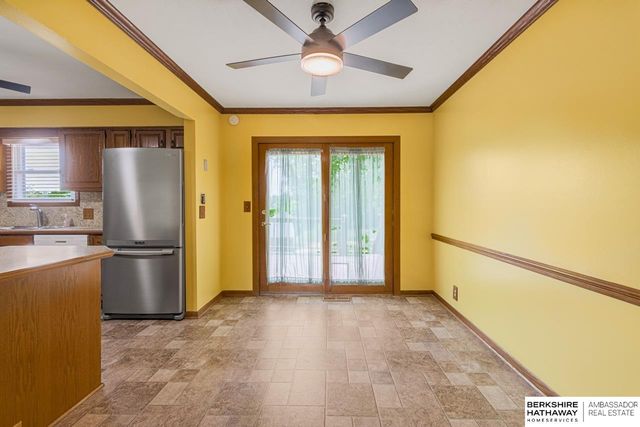 15605 Valley Street, Omaha, NE 68130