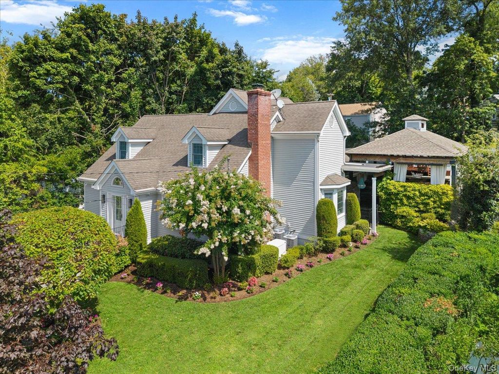 305 Florence Street, Mamaroneck, NY 10543 — photo 2