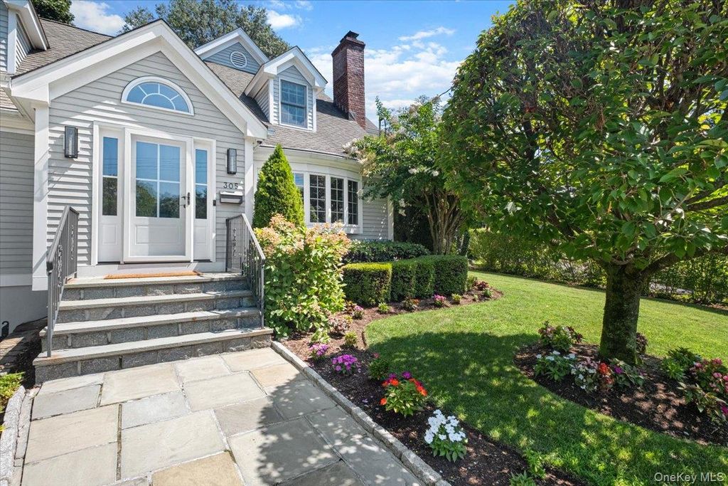 305 Florence Street, Mamaroneck, NY 10543 — photo 4