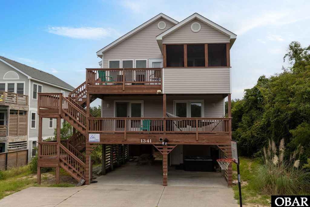 Image 1 of property listing at 1341 Duck Road, Duck, NC 27949