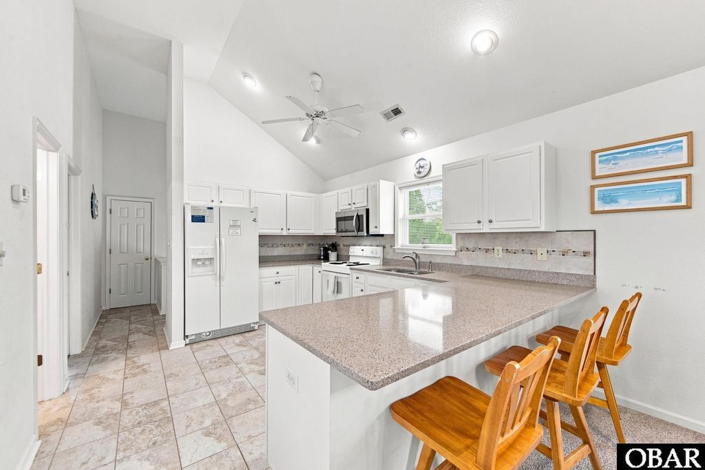 Image 13 of property listing at 1341 Duck Road, Duck, NC 27949