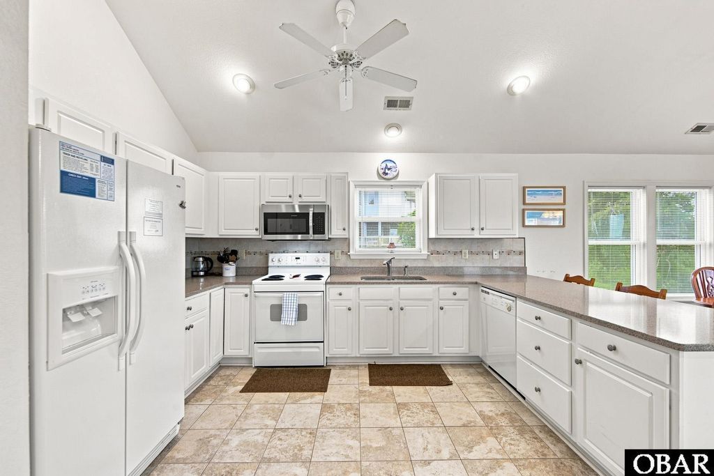 Image 14 of property listing at 1341 Duck Road, Duck, NC 27949