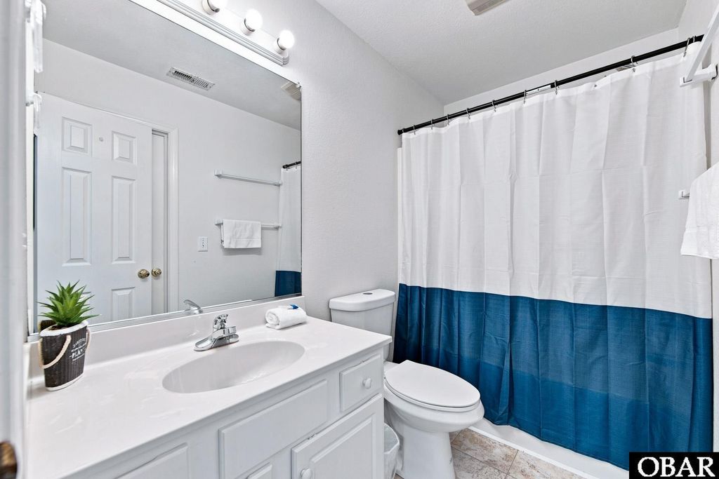 Image 19 of property listing at 1341 Duck Road, Duck, NC 27949