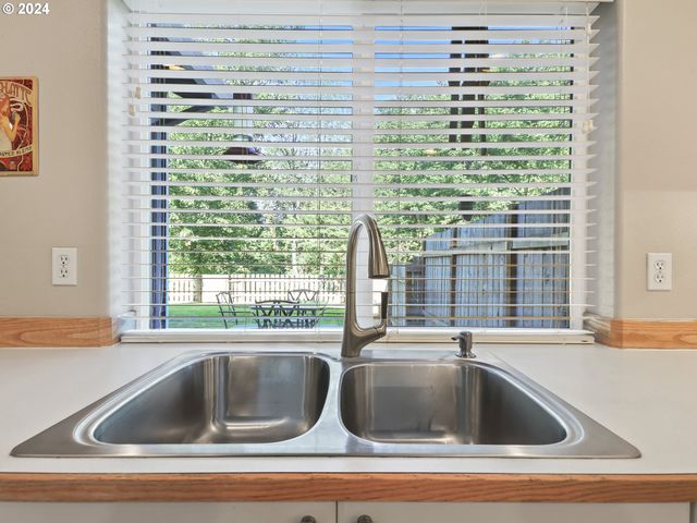 4888 Se ANTELOPE HILLS Dr, Gresham, OR 97080