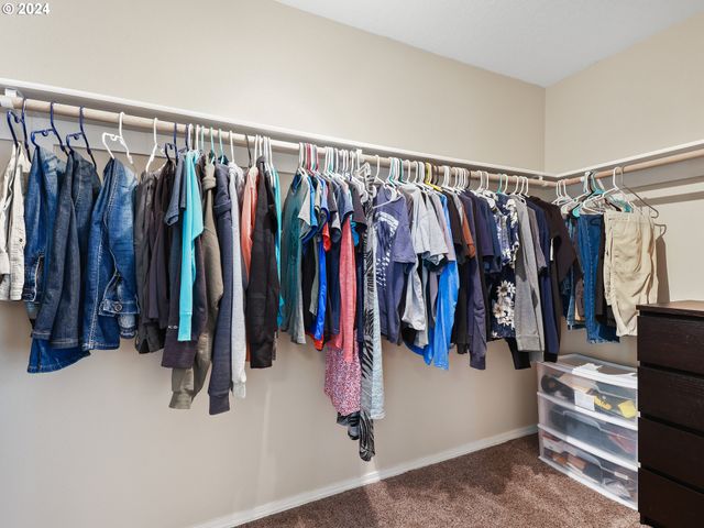 4888 Se ANTELOPE HILLS Dr, Gresham, OR 97080