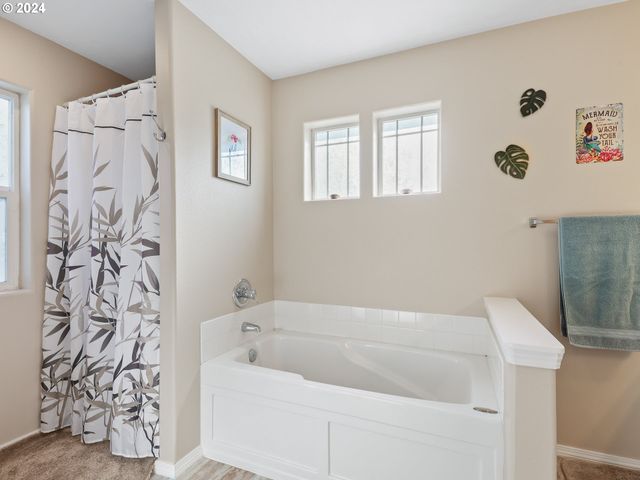 4888 Se ANTELOPE HILLS Dr, Gresham, OR 97080